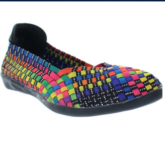 bernie mev. Shoes - Bernie Mev Women Catwalk Slip-On Flats NWOT